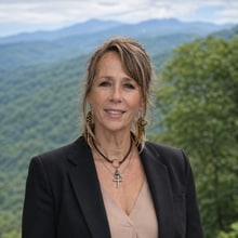 Nicole Van Den Bergh